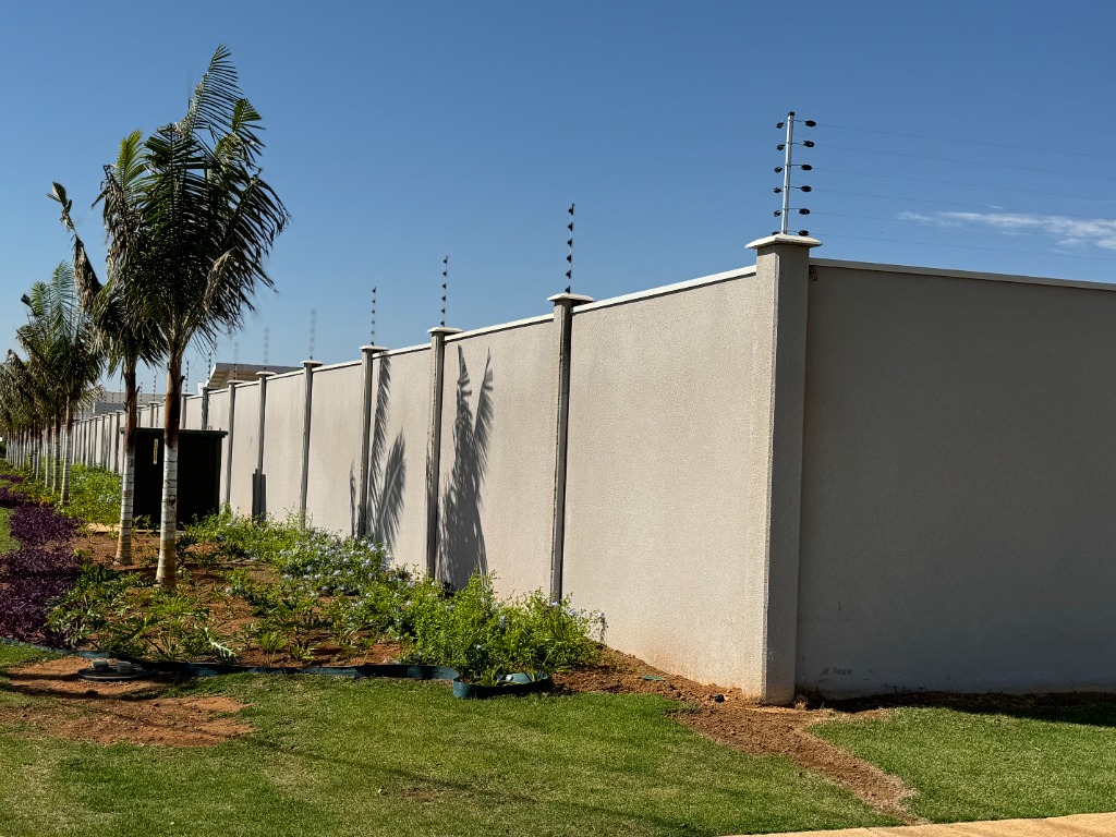 Muro de alto padrão